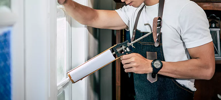 Window Caulking Contractor in Bayshore Gardens, FL